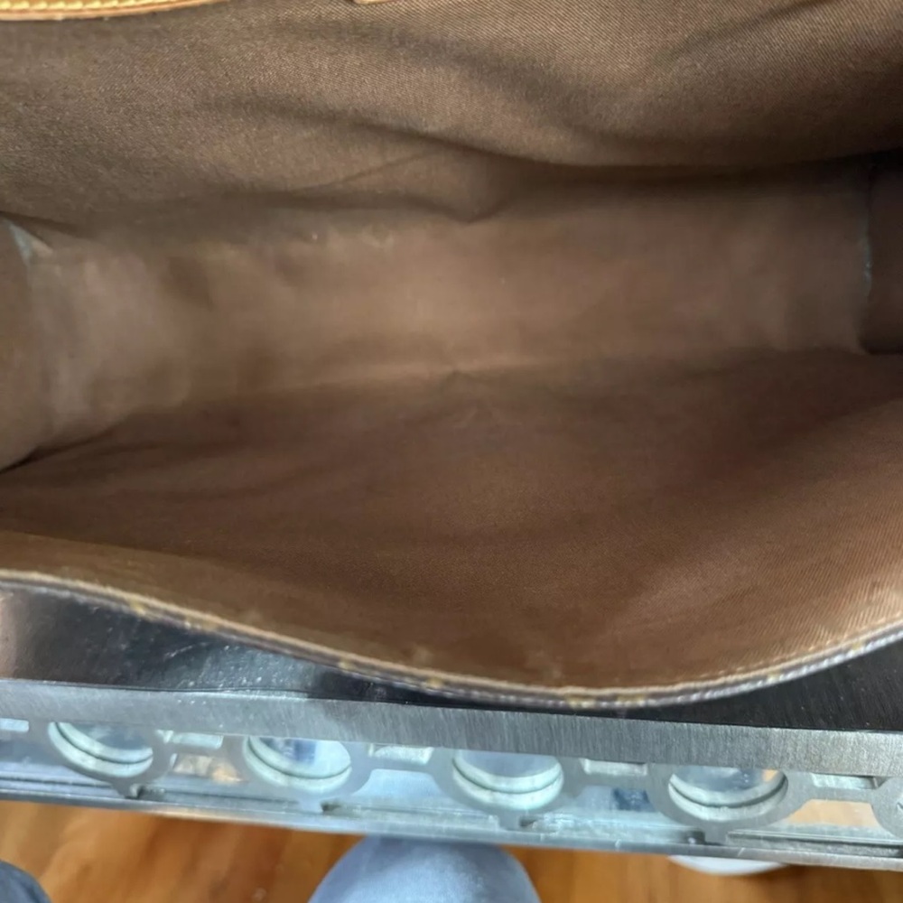 LOUIS VUITTON Monogram Beverly GM Briefcase - Picture 5 of 11